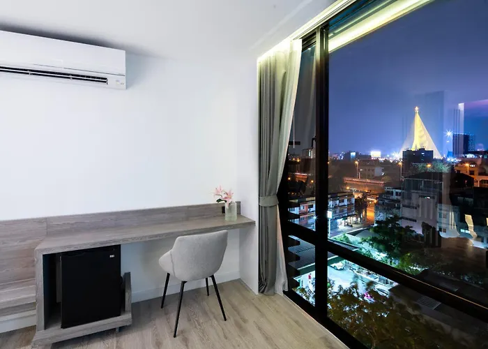 Amarin Rama 8 Bangkok
